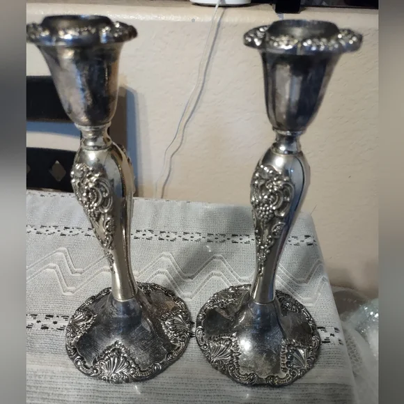 Pair of Godinger Modern Baroque Candle Holders - Picture 1 of 5